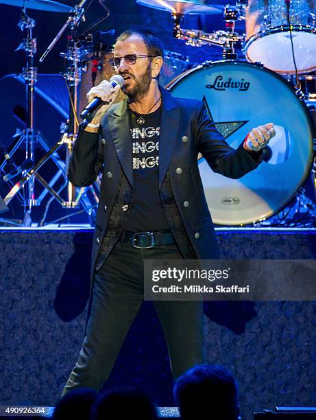 Ringo Starr performs at Nob Hill Masonic Center on October 1, 2015 in San Francisco, California.