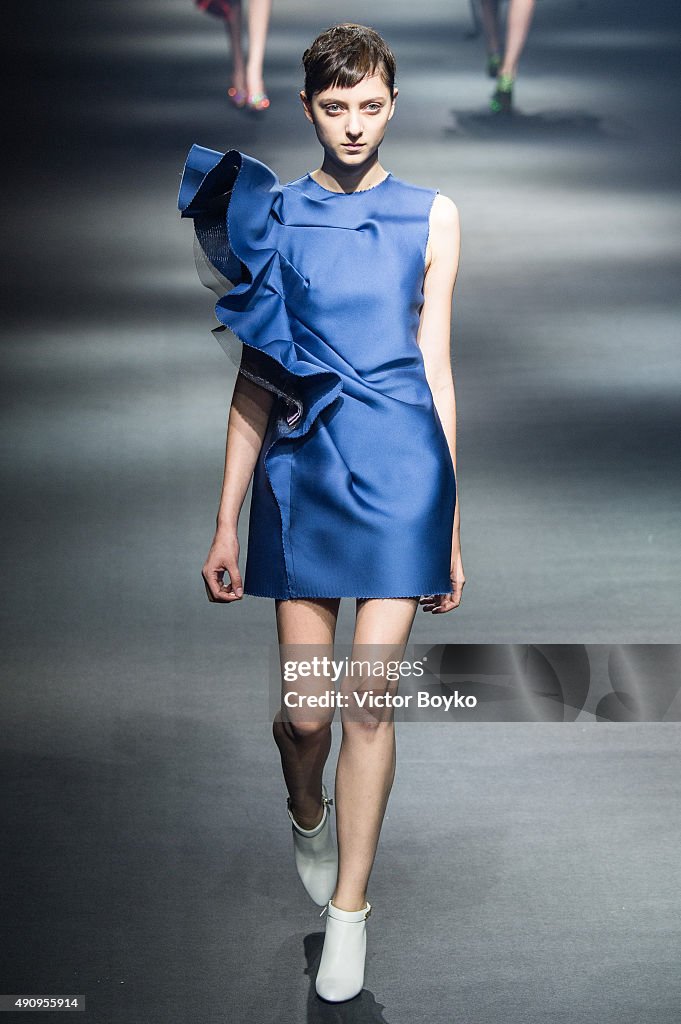 Lanvin : Runway - Paris Fashion Week Womenswear Spring/Summer 2016