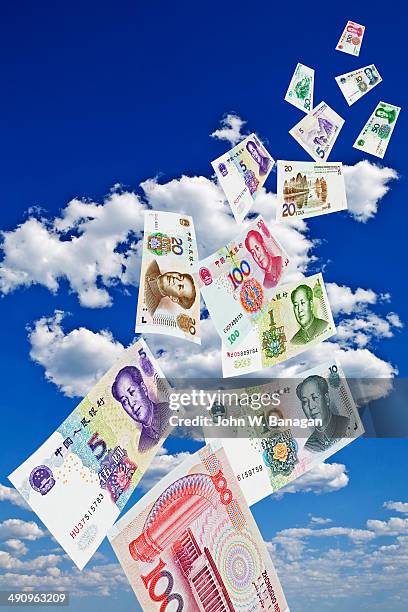 yuan from the sky - 20 yuan note stock pictures, royalty-free photos & images