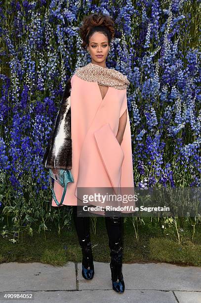 Singer Rihanna attends the Christian Dior show as part of the Paris Fashion Week Womenswear Spring/Summer 2016 on October 2, 2015 in Paris, France.