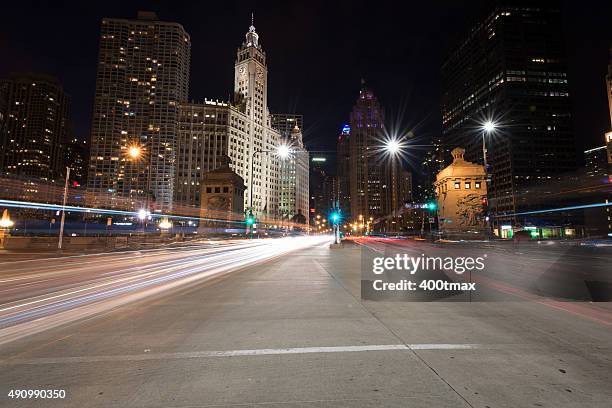 michigan avenue - road reflector stock pictures, royalty-free photos & images