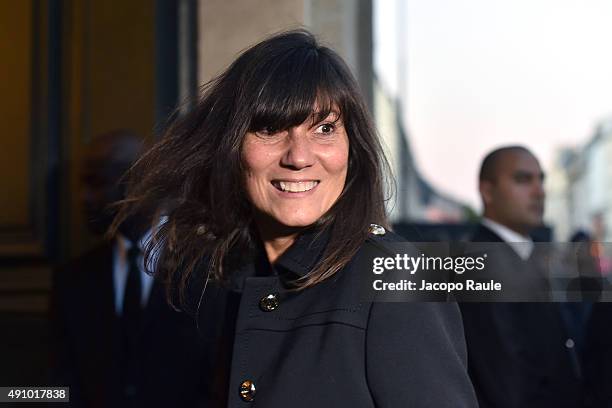 Emanuelle Alt is seen arriving at Balenciaga Fashion Show during Paris Fashion Week - Ready To Wear S/S 2016 : Day Four on October 2, 2015 in Paris,...