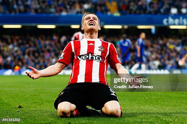 Steven Davis of Southampton celebrates scoring his team's first goal during the Barclays Premier League match between Chelsea and Southampton at...