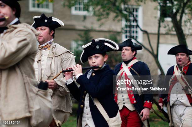 annual historic revolutionary germantown festival, northwest philadelphia, pa - revolutionary war uniform stock pictures, royalty-free photos & images