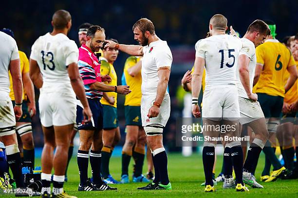 Chris Robshaw of England appeals to Refere Romain Poite during the 2015 Rugby World Cup Pool A match between England and Australia at Twickenham...
