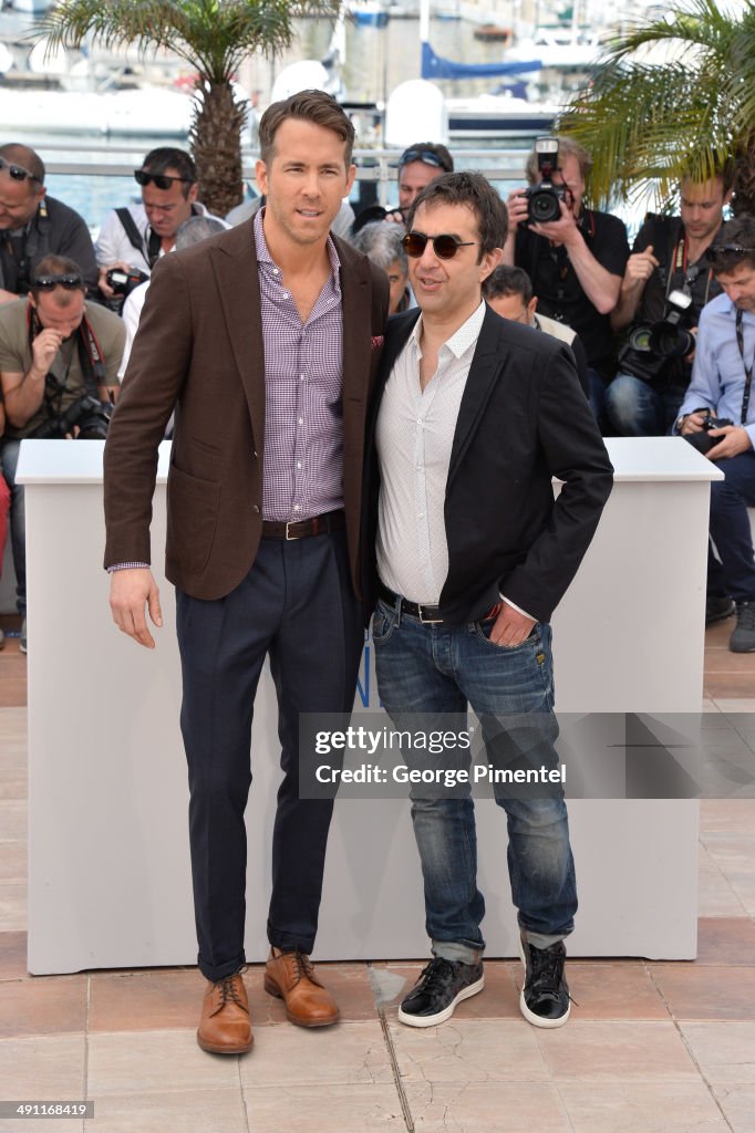 https://media.gettyimages.com/id/491168419/photo/captives-photocall-the-67th-annual-cannes-film-festival.jpg?s=1024x1024&w=gi&k=20&c=f6129Vr-Mrtugs0iSsse5yd5YHhTfg9zC7nR-Kle7mk=