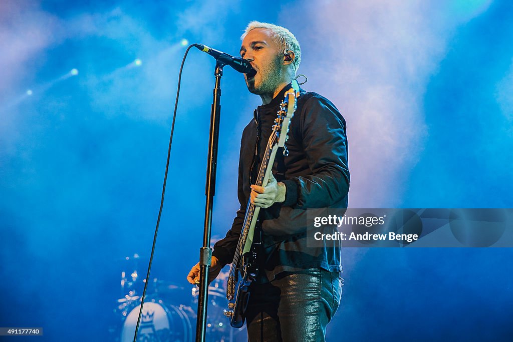 Fall Out Boy Perform In Leeds