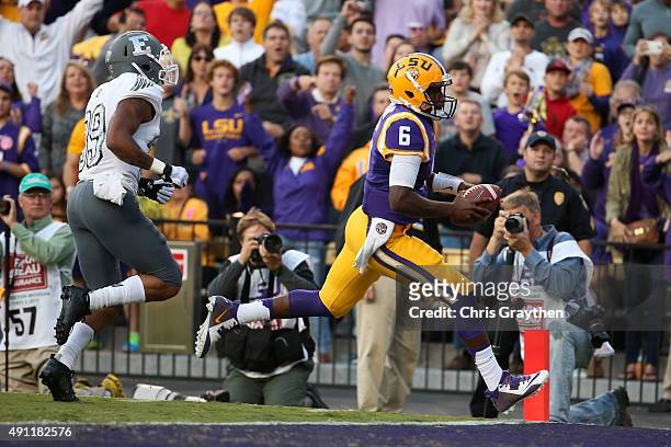 Brandon Harris of the LSU Tigers scores a touchdown against the Eastern Michigan Eagles at Tiger Stadium on October 3, 2015 in Baton Rouge, Louisiana.