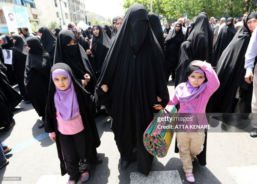 TOPSHOT-IRAN-SOCIAL-RELIGION-WOMEN
