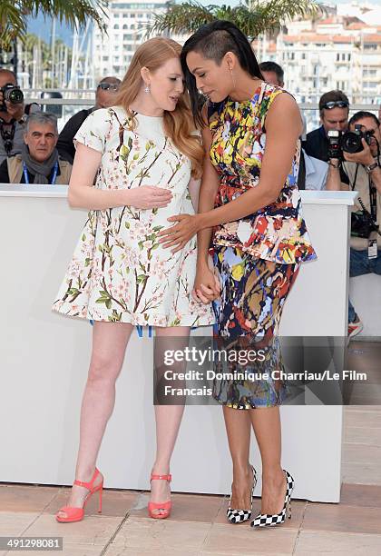 Actresses Mireille Enos and Rosario Dawson attend "Captives" photocall at the 67th Annual Cannes Film Festival on May 16, 2014 in Cannes, France.