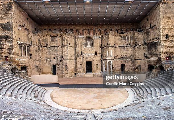 orange amphitheatre - vaucluse stock pictures, royalty-free photos & images
