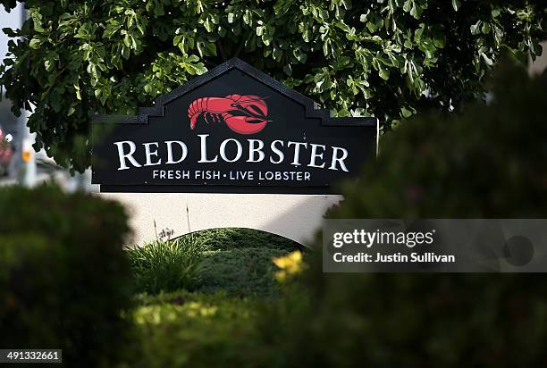 Sign is posted in front of a Red Lobster restaurant on May 16, 2014 in San Bruno, California. Darden Restaurants announced an agreement to sell its...