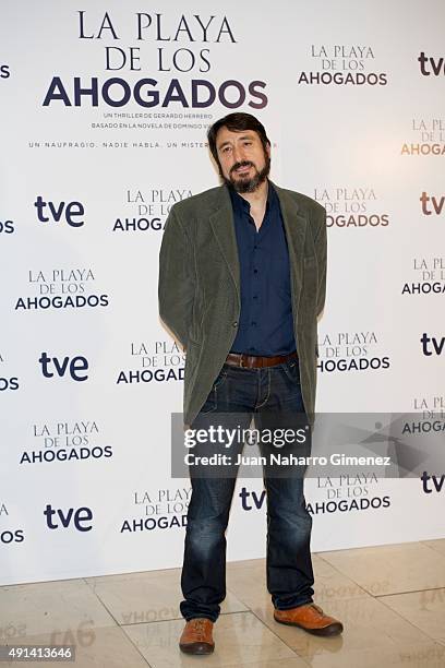 Spanish actor Carmelo Gomez attends 'La Playa de los Ahogados' photocall at Princesa Cinema on October 5, 2015 in Madrid, Spain.