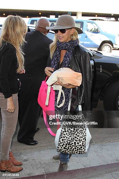 Sarah Michelle Gellar is seen at LAX. On October 05, 2015 in Los Angeles, California.