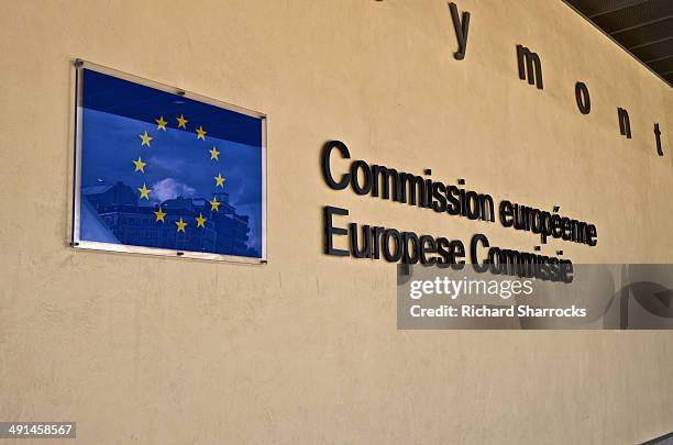 european commission, brussels - berlaymont stock-fotos und bilder