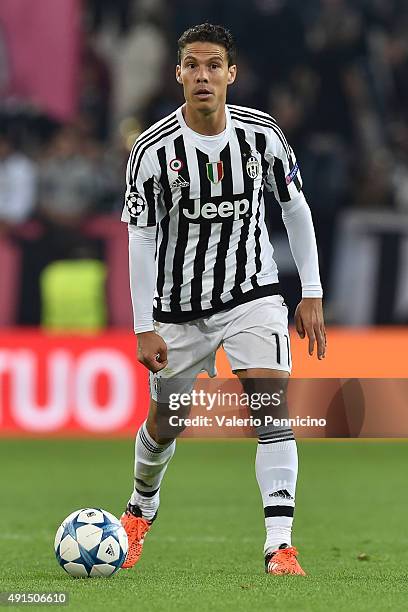 Anderson Hernanes of Juventus in action during the UEFA Champions League group E match between Juventus and Sevilla FC on September 30, 2015 in...