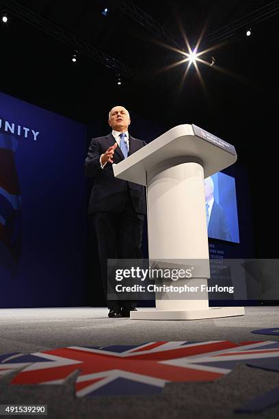 Work and Pensions Secretary Iain Duncan Smith delivers his keynote speech to delegates during the Conservative Party Conference on October 6, 2015 in...