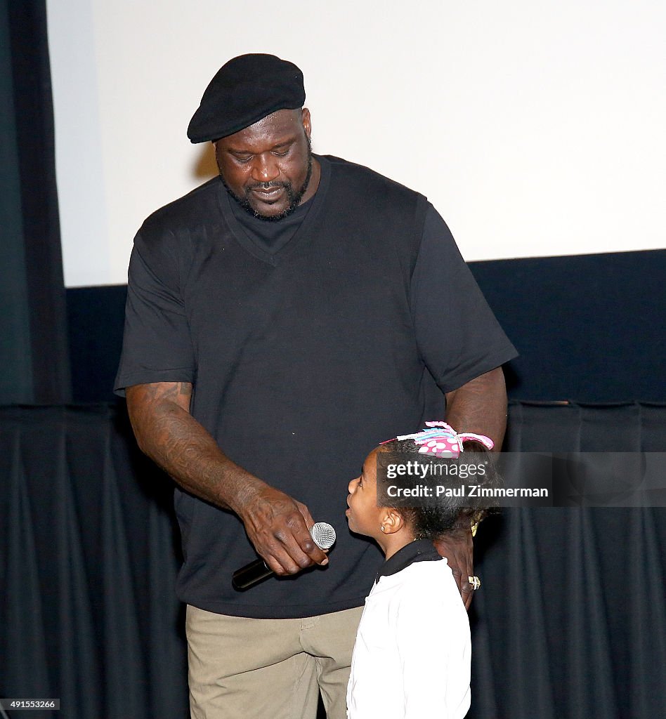 Shaquille O'Neal Visits Newark School Children