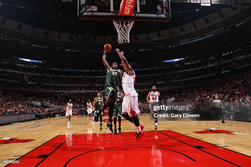 Milwaukee Bucks v Chicago Bulls