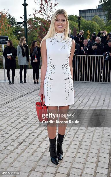 Lala Rudge arrives at the Louis Vuitton Fashion Show during the Paris Fashion Week S/S 2016: Day Nine on October 7, 2015 in Paris, France.
