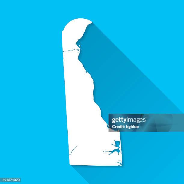 stockillustraties, clipart, cartoons en iconen met delaware map on blue background, long shadow, flat design - delaware us state