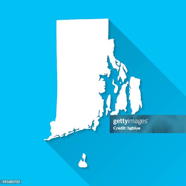 rhode island-karte auf blauem hintergrund, lange schatten, flat-design - rhode island stock-grafiken, -clipart, -cartoons und -symbole