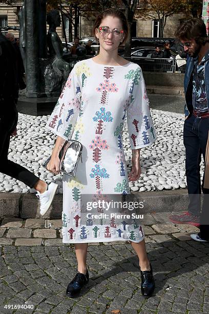 Sofia Sanchez Barreneches arrives at the Miu Miu show as part of the Paris Fashion Week Womenswear Spring/Summer 2016 on October 7, 2015 in Paris,...