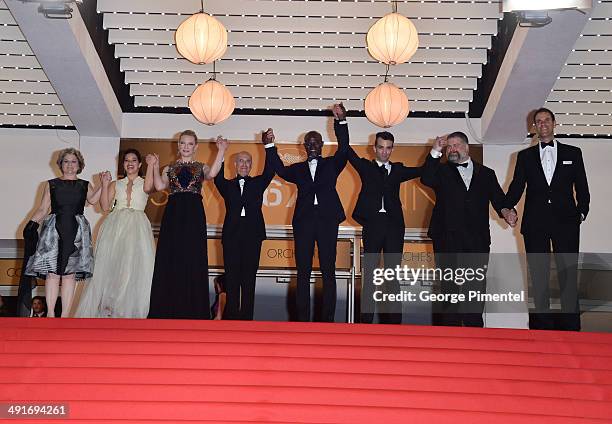Bonnie Arnold, America Ferrera, Cate Blanchett, CEO of DreamWorks Animation Jeffrey Katzenberg, Djimon Hounsou, Jay Baruchel, and Director Dean...