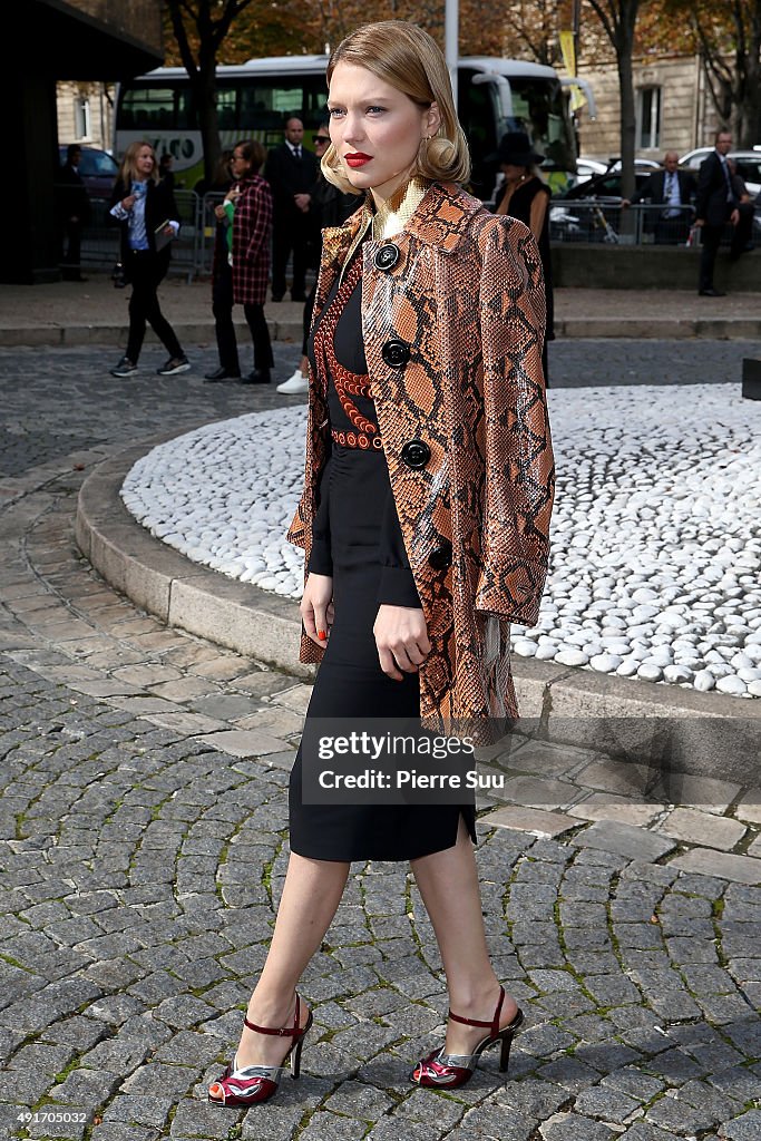 Miu Miu : Outside Arrivals - Paris Fashion Week Womenswear Spring/Summer 2016