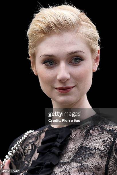 Elizabeth Debicki arrives at the Miu Miu show as part of the Paris Fashion Week Womenswear Spring/Summer 2016 on October 7, 2015 in Paris, France.