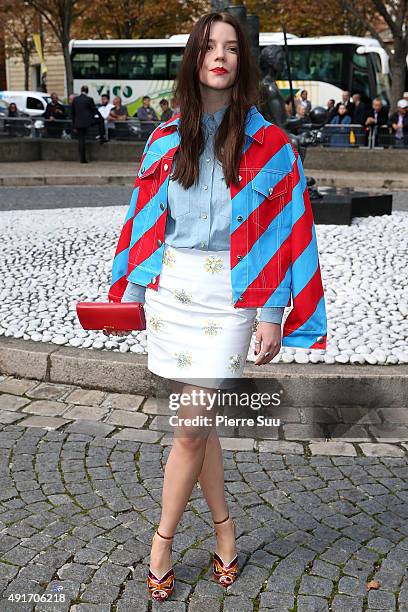 Anya Taylor-Joy arrives at the Miu Miu show as part of the Paris Fashion Week Womenswear Spring/Summer 2016 on October 7, 2015 in Paris, France.