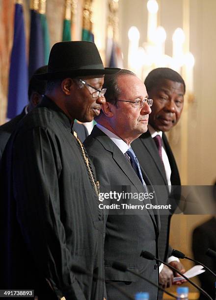 Nigeria's president Goodluck Jonathan, French president Francois Hollande and Benin's president Thomas Boni Yayi attend a joint press conference at...