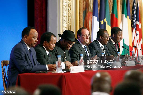 Niger's president Mahamadou Issoufou, Cameroon's president Paul Biya, Nigeria's president Goodluck Jonathan, French president Francois Hollande,...