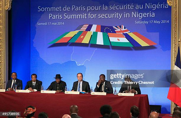 Niger's president Mahamadou Issoufou, Cameroon's president Paul Biya, Nigeria's president Goodluck Jonathan, French president Francois Hollande,...