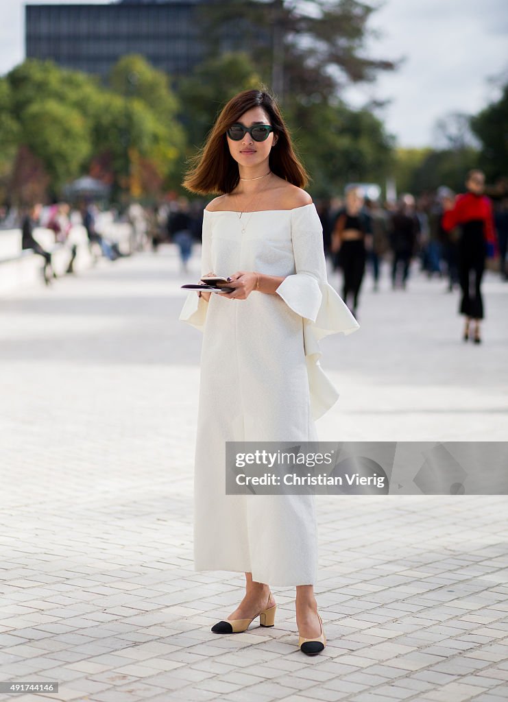 Street Style - Paris Fashion Week - Womenswear Spring/Summer 2016 : Day Nine