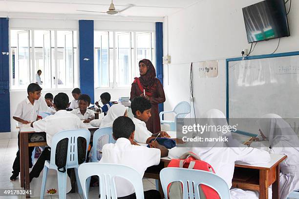 maldivian classroom - maldivian ethnicity stock pictures, royalty-free photos & images