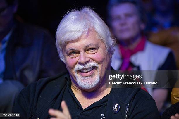 Paul Watson attends the Nicolas Hulot foundation conference ' L'appel de Nicolas Hulot' at Le Grand Rex on October 7, 2015 in Paris, France.