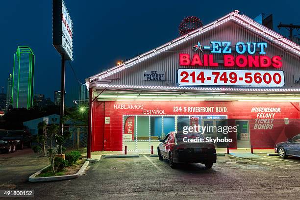 ez out bail bonds, dallas - bail law stock pictures, royalty-free photos & images