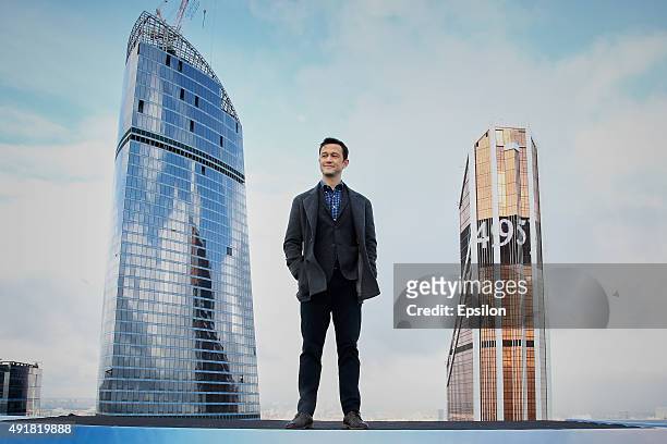 Actor Joseph Gordon-Levitt attends a photocall for "The Walk: Rever Plus Haut" at Impire Business High-Rise on October 8, 2015 in Moscow, Russia.