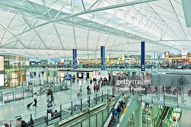 hong kong international airport, china asia - airport indoor stockfoto's en -beelden