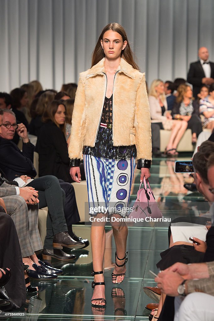 Louis Vuitton Cruise Line Show - Runway