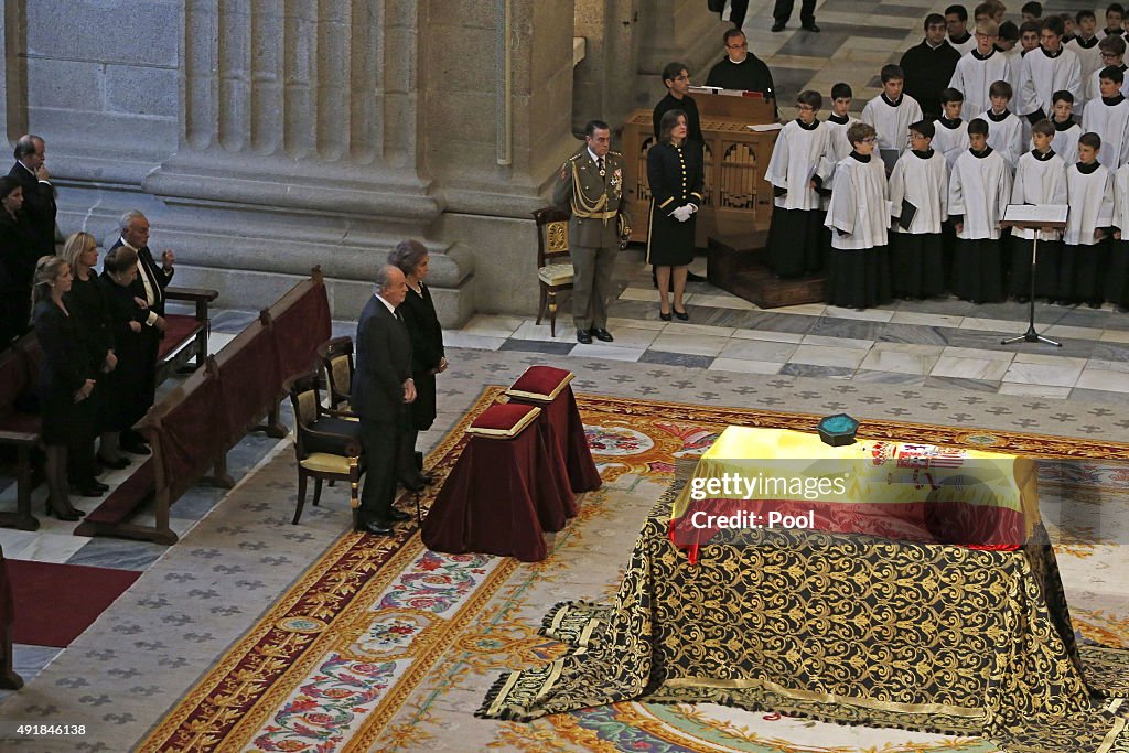 Spanish Royals Attend Corpore Insepulto Mass For Carlos de Borbon dos Sicilias