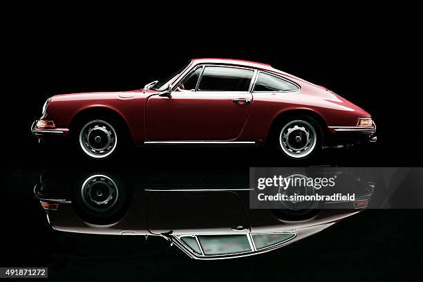 クラシックポルシェ 911 モデル - ポルシェ ストックフォトと画像