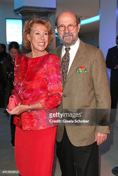 Gaby Dohm and her partner Peter Deutsch during the Munich premiere of the musical 'Ich war noch niemals in New York' at Deutsches Theatre on October...