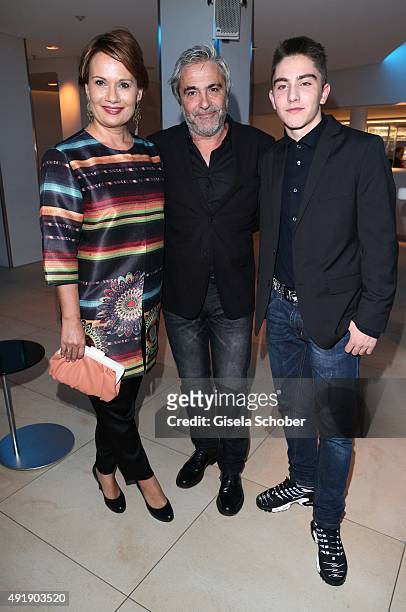 Jenny Juergens, daughter of Udo Juergens and her husband David Carreras Sole and stepson Matteo during the Munich premiere of the musical 'Ich war...