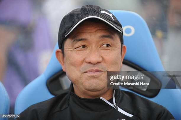 Yahiro Kazama,coach of Kawasaki Frontale looks on prior to the J.League match between Kawasaki Frontale and Yokohama F.Marinos at Todoroki Stadium on...