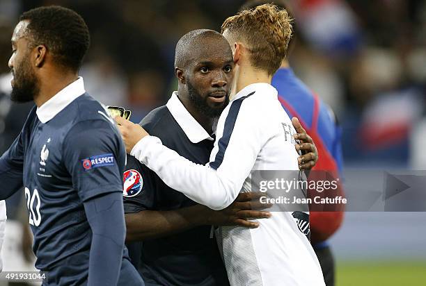 Lassana Diarra of France greets his teammates after the international friendly match between France and Armenia at Allianz Riviera stadium on October...