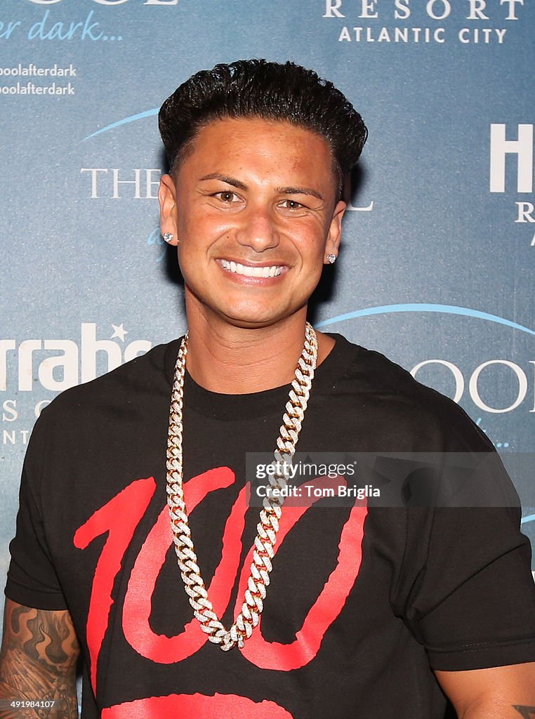 Paul "DJ Pauly D" DelVecchio Performs At The Pool After Dark