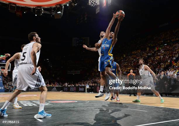 Ricky Hickman, #7 of Maccabi Electra Tel Aviv during the Turkish Airlines EuroLeague Final Four Final game between Real Madrid vs Maccabi Electra Tel...
