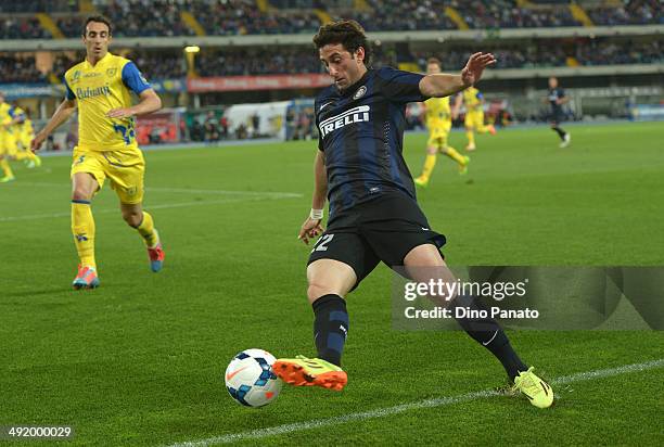 Diego Milito of Internazionale Milano controlls the ball during the Serie A match between AC Chievo Verona and FC Internazionale Milano at Stadio...